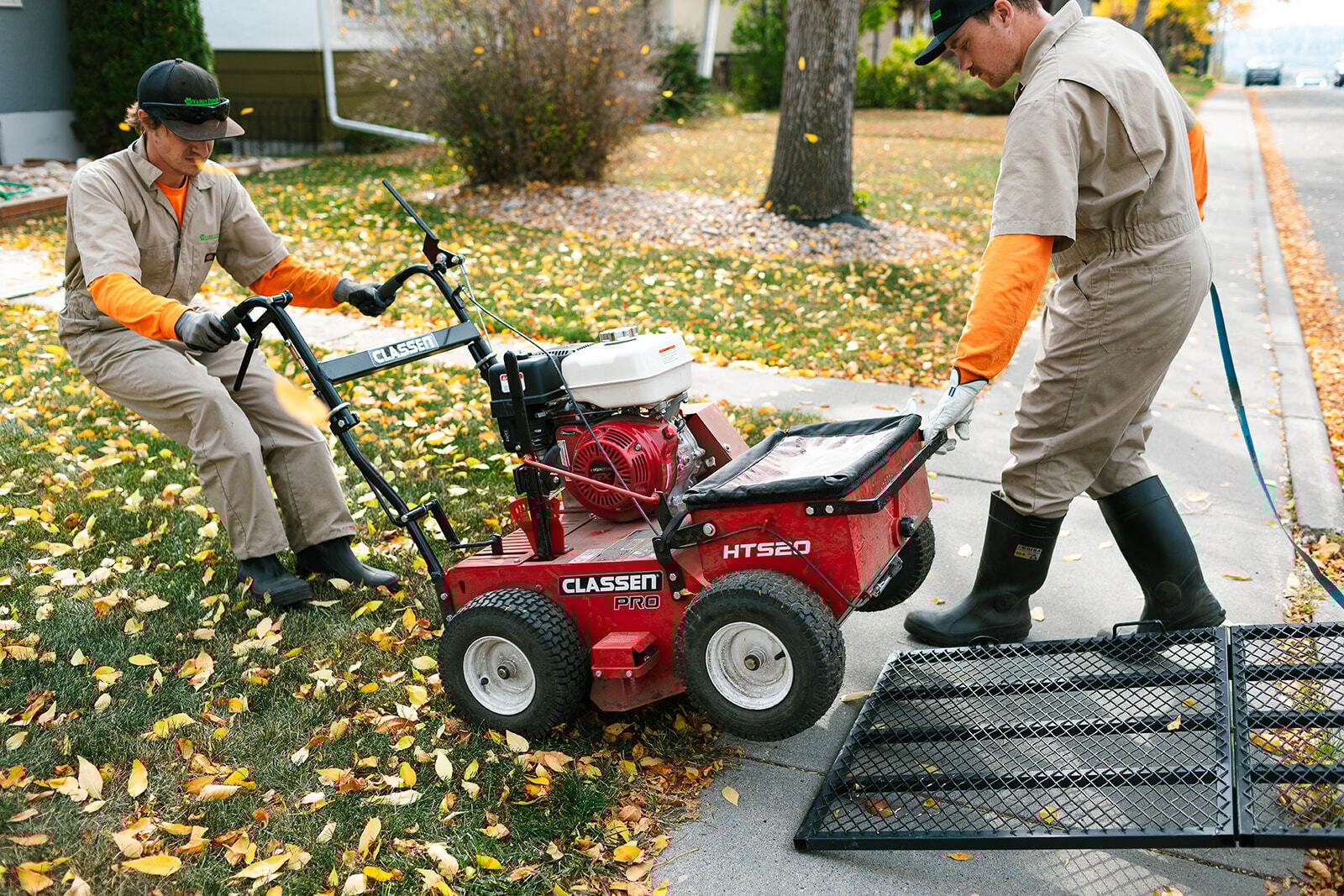 Lawn Maintenance in Regina: Complete Seasonal Guide